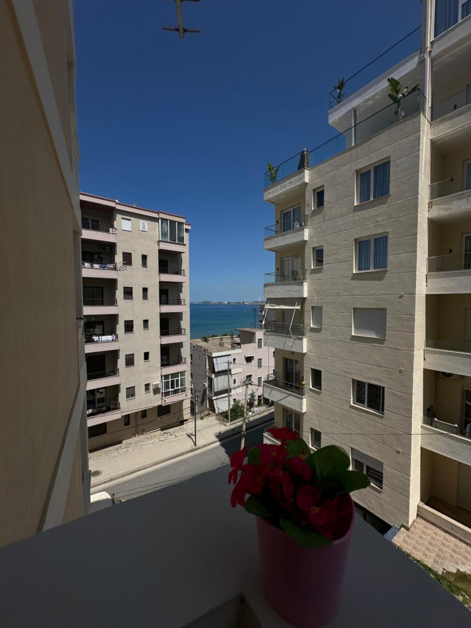 Dn Apartments Вльора Екстер'єр фото
