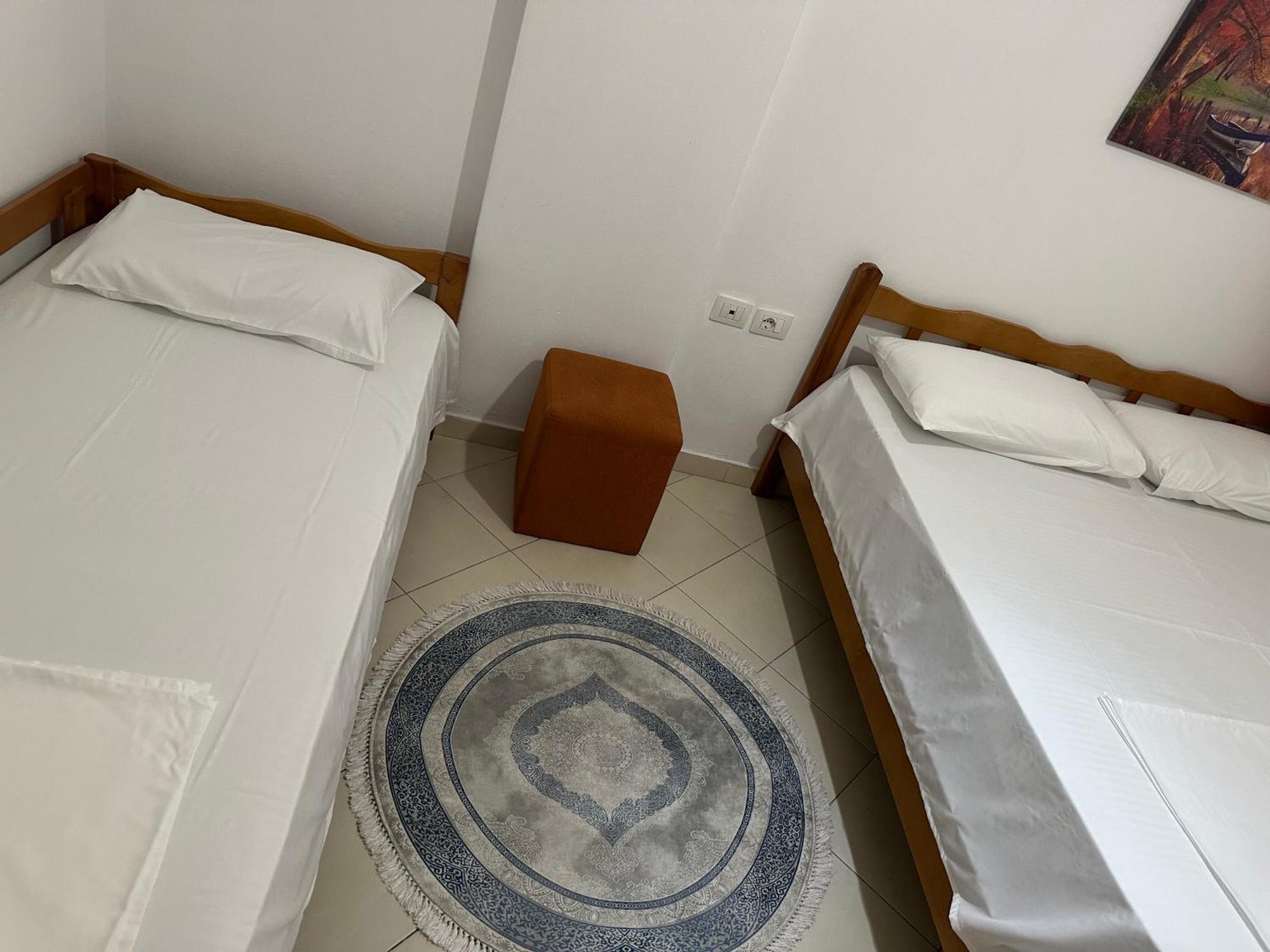 Dn Apartments Вльора Екстер'єр фото