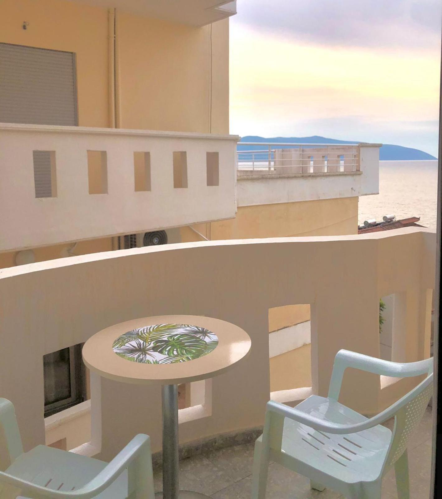 Dn Apartments Вльора Екстер'єр фото