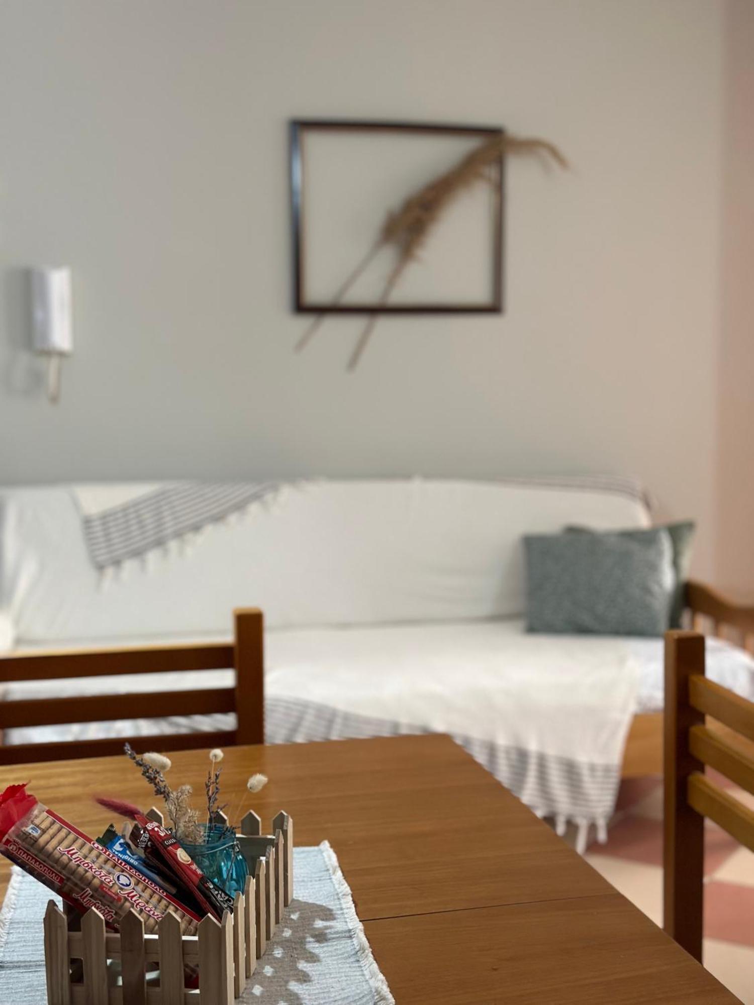 Dn Apartments Вльора Екстер'єр фото
