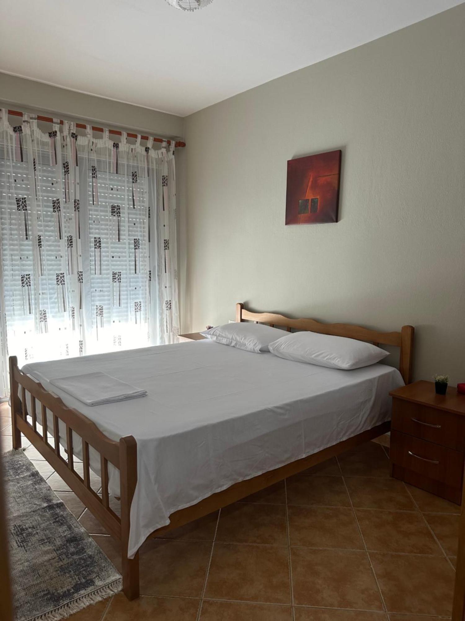 Dn Apartments Вльора Екстер'єр фото